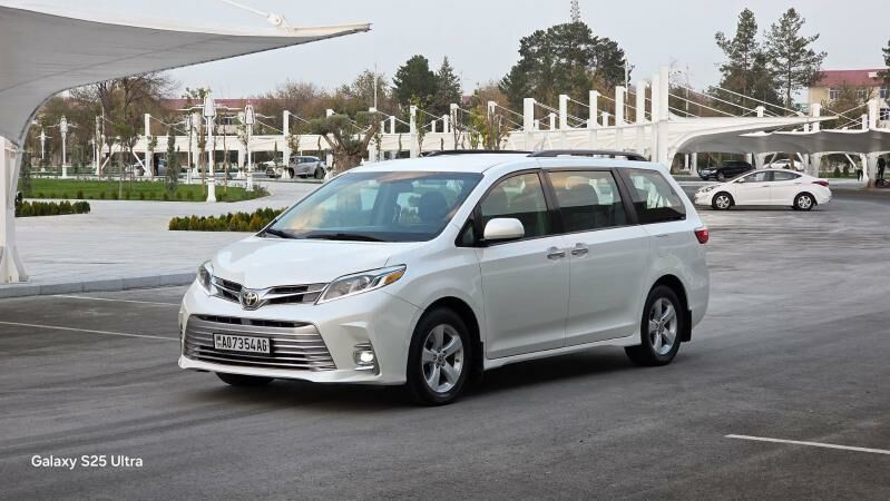 Toyota Sienna 2020 - 350 000 TMT - Ашхабад - img 2