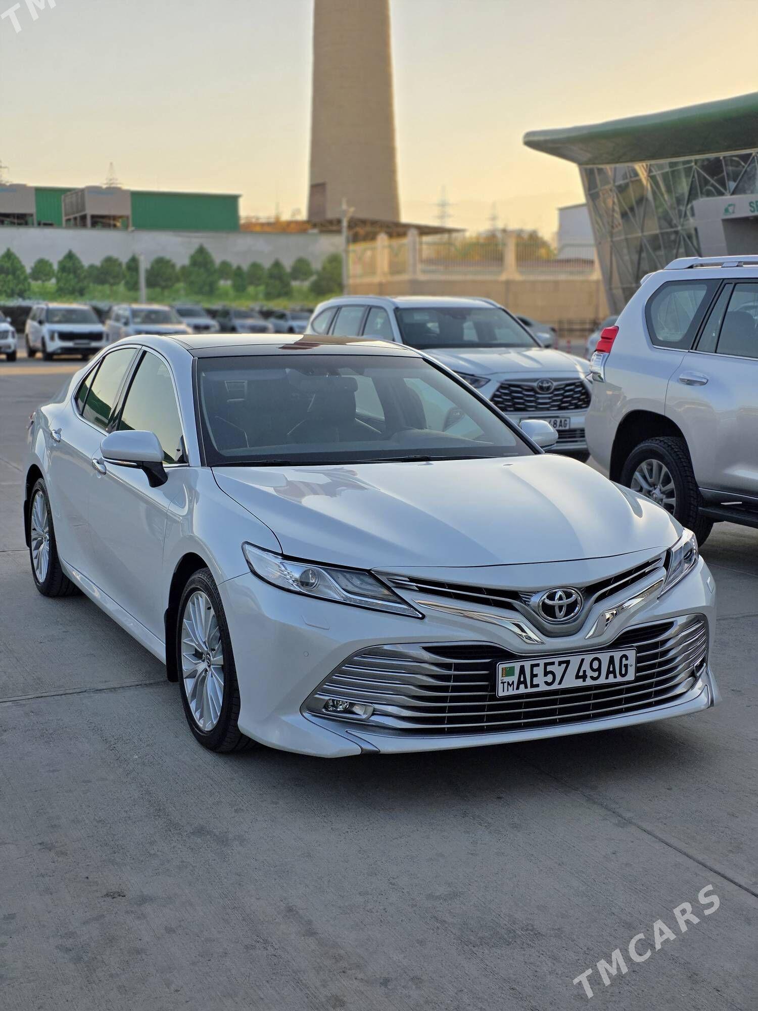Toyota Camry 2020 - 530 000 TMT - 11 мкр - img 1