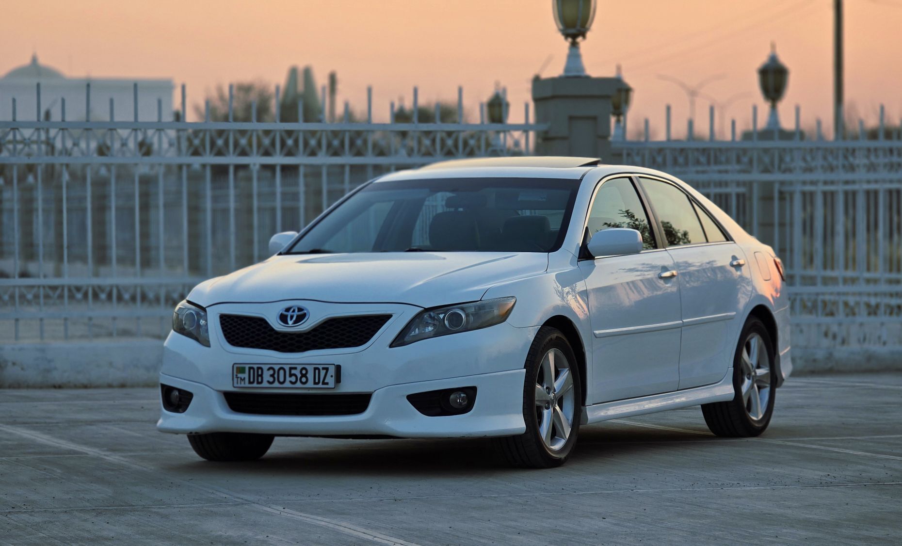 Toyota Camry 2010 - 235 000 TMT - Дашогуз - img 1