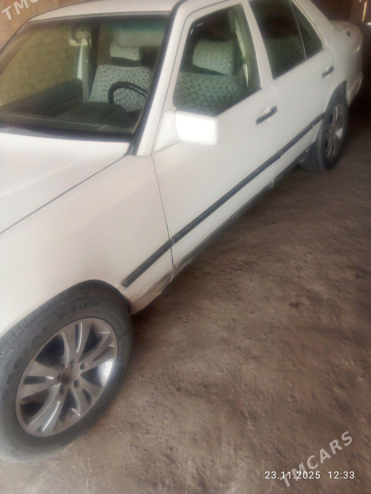 Mercedes-Benz 230E 1994 - 20 000 TMT - Türkmenabat - img 2