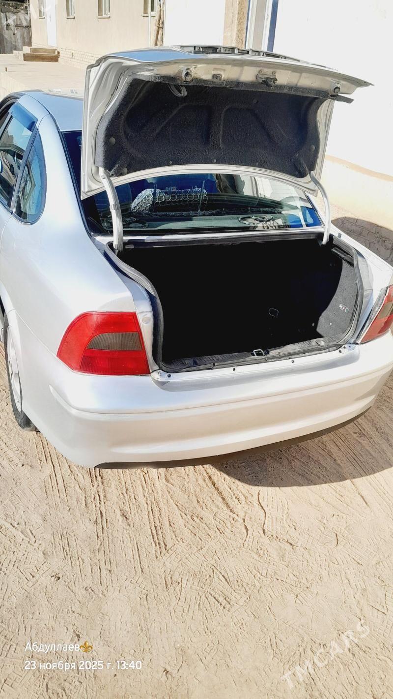 Opel Vectra 1999 - 70 000 TMT - Шабатский этрап - img 5