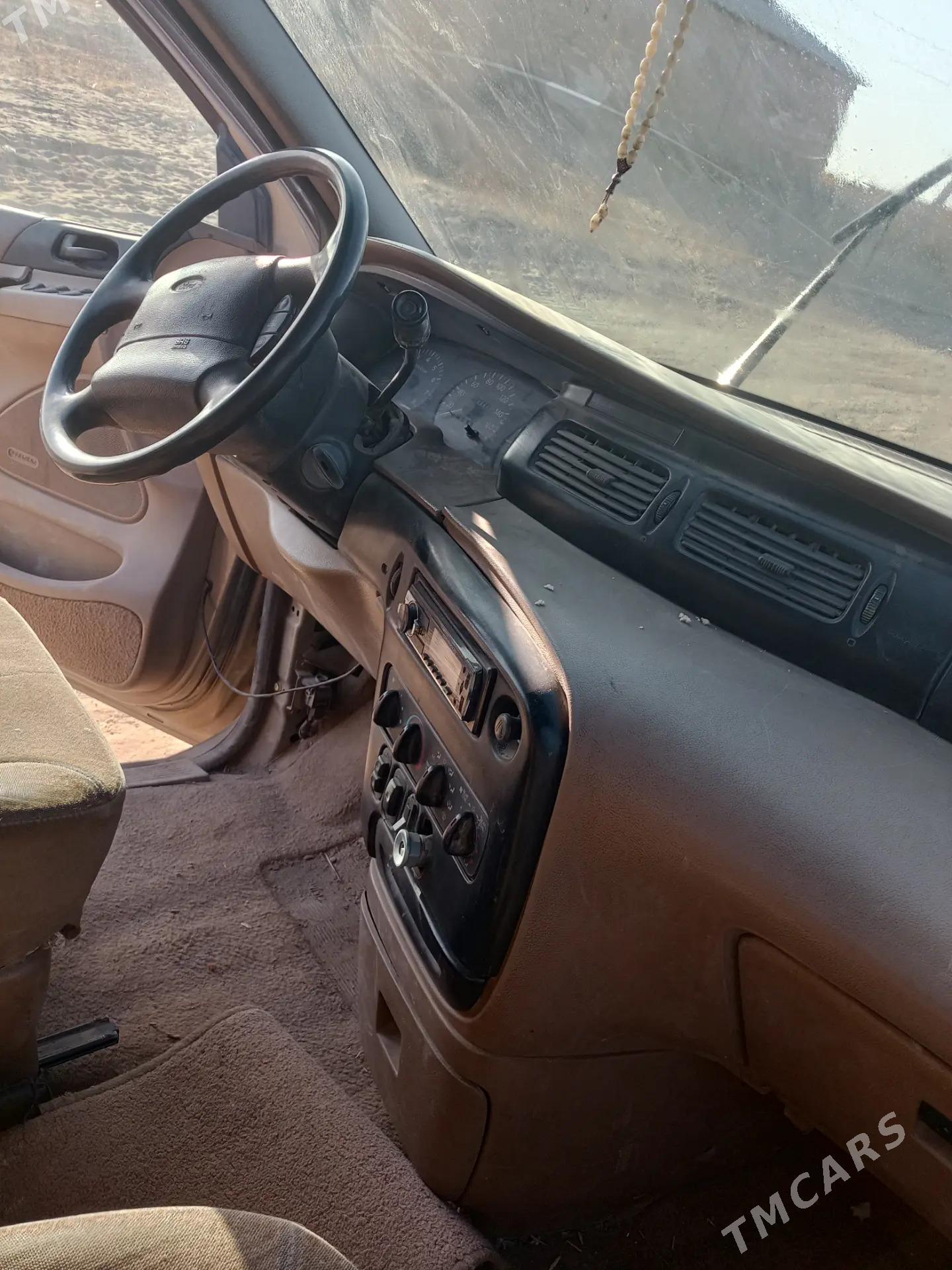 Ford B-Max 1998 - 40 000 TMT - Halaç - img 3