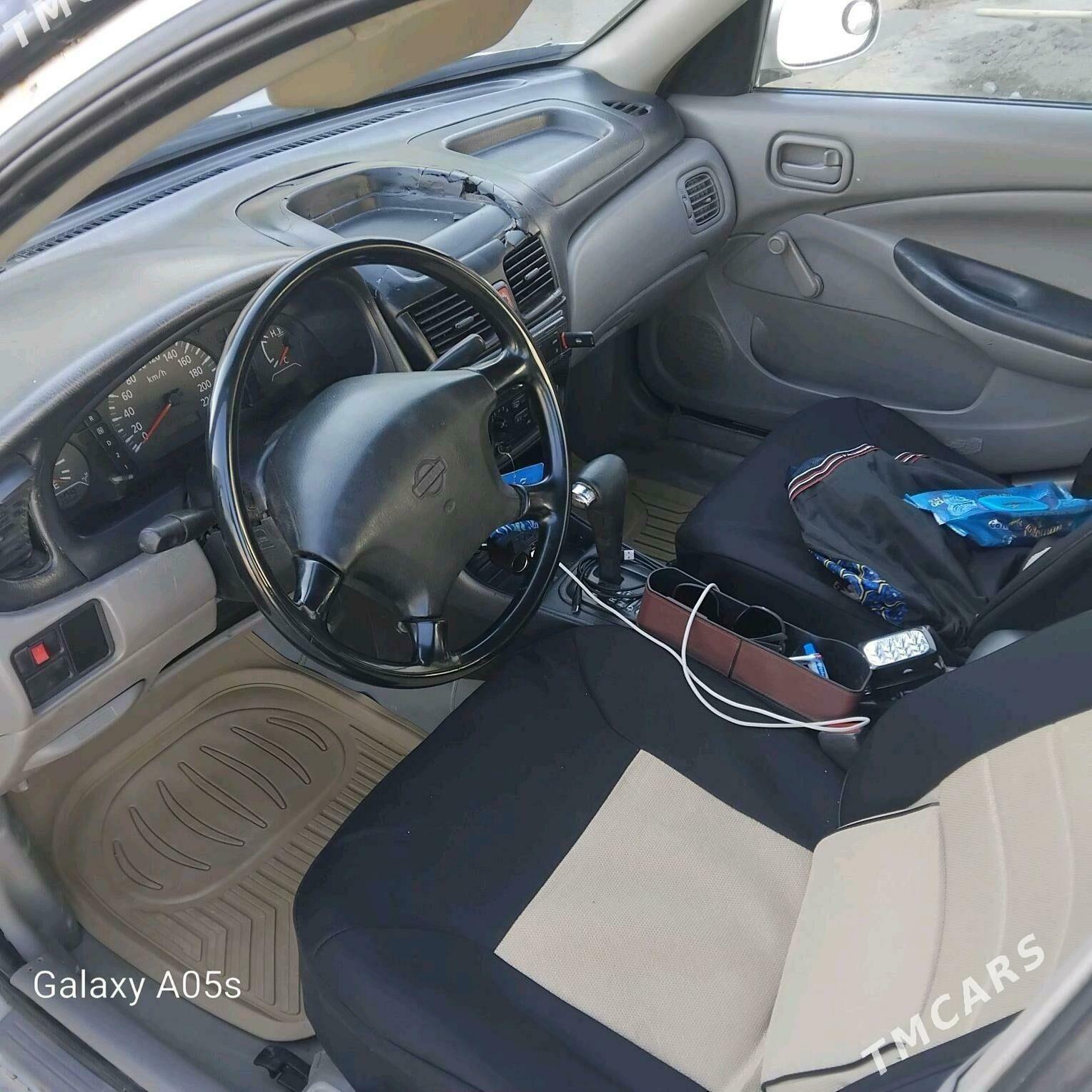 Nissan Sunny 2001 - 70 000 TMT - Багир - img 1