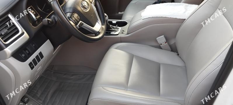 Toyota Highlander 2019 - 620 000 TMT - Гёкдепе - img 6