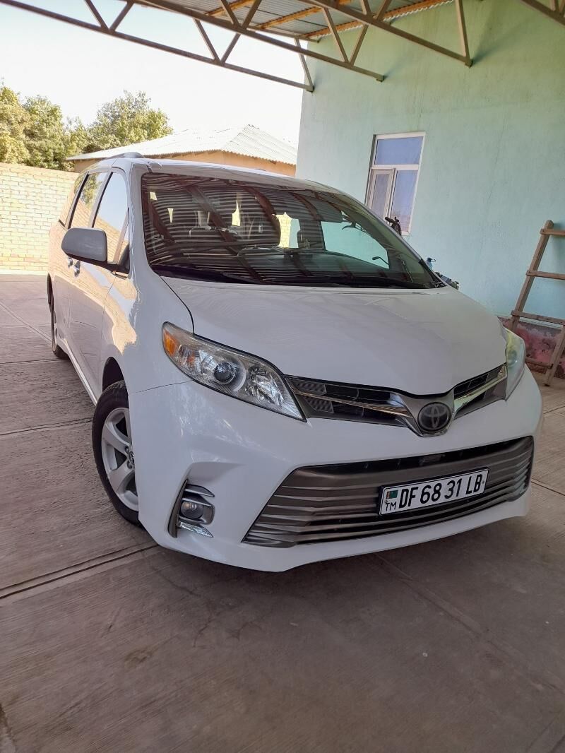 Toyota Sienna 2018 - 360 000 TMT - Ходжамбаз - img 2