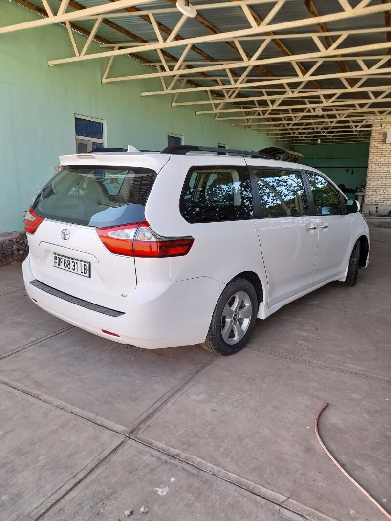 Toyota Sienna 2018 - 360 000 TMT - Ходжамбаз - img 5