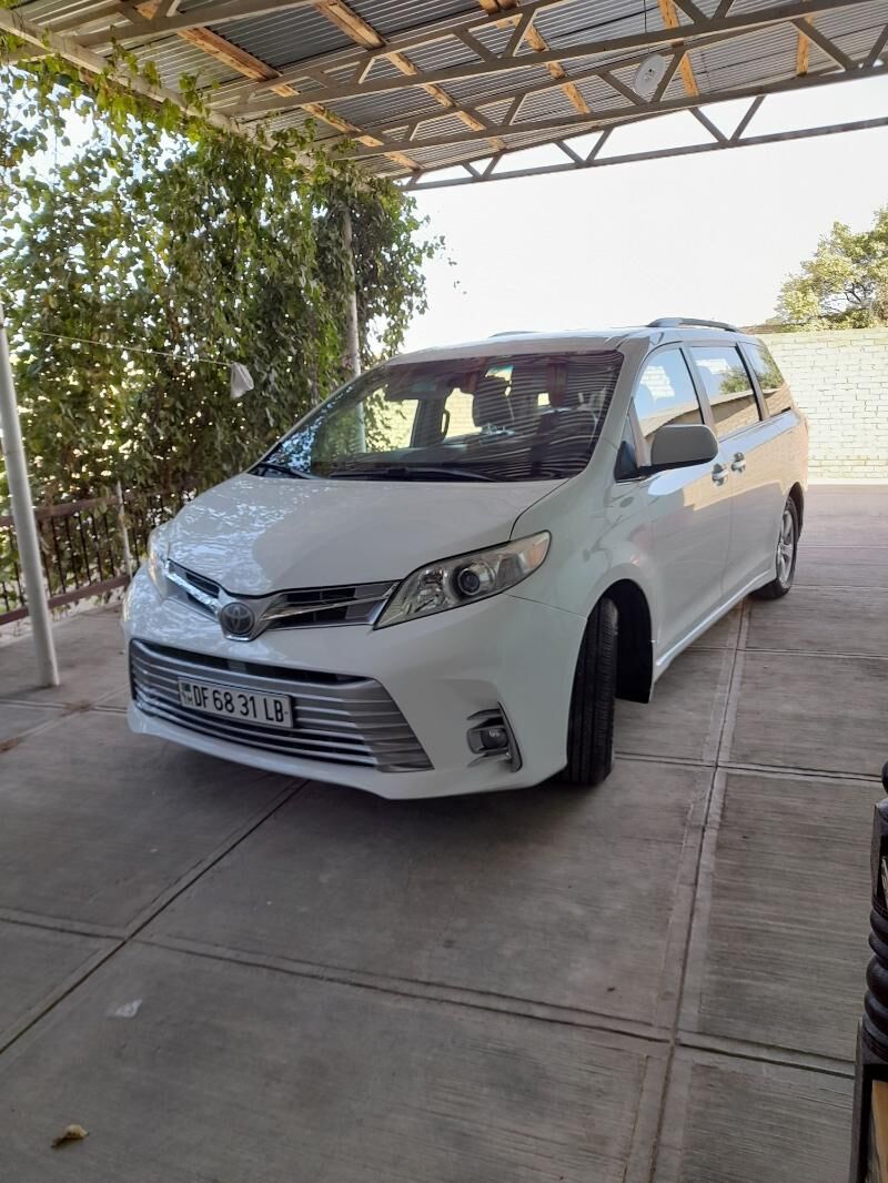 Toyota Sienna 2018 - 360 000 TMT - Ходжамбаз - img 3