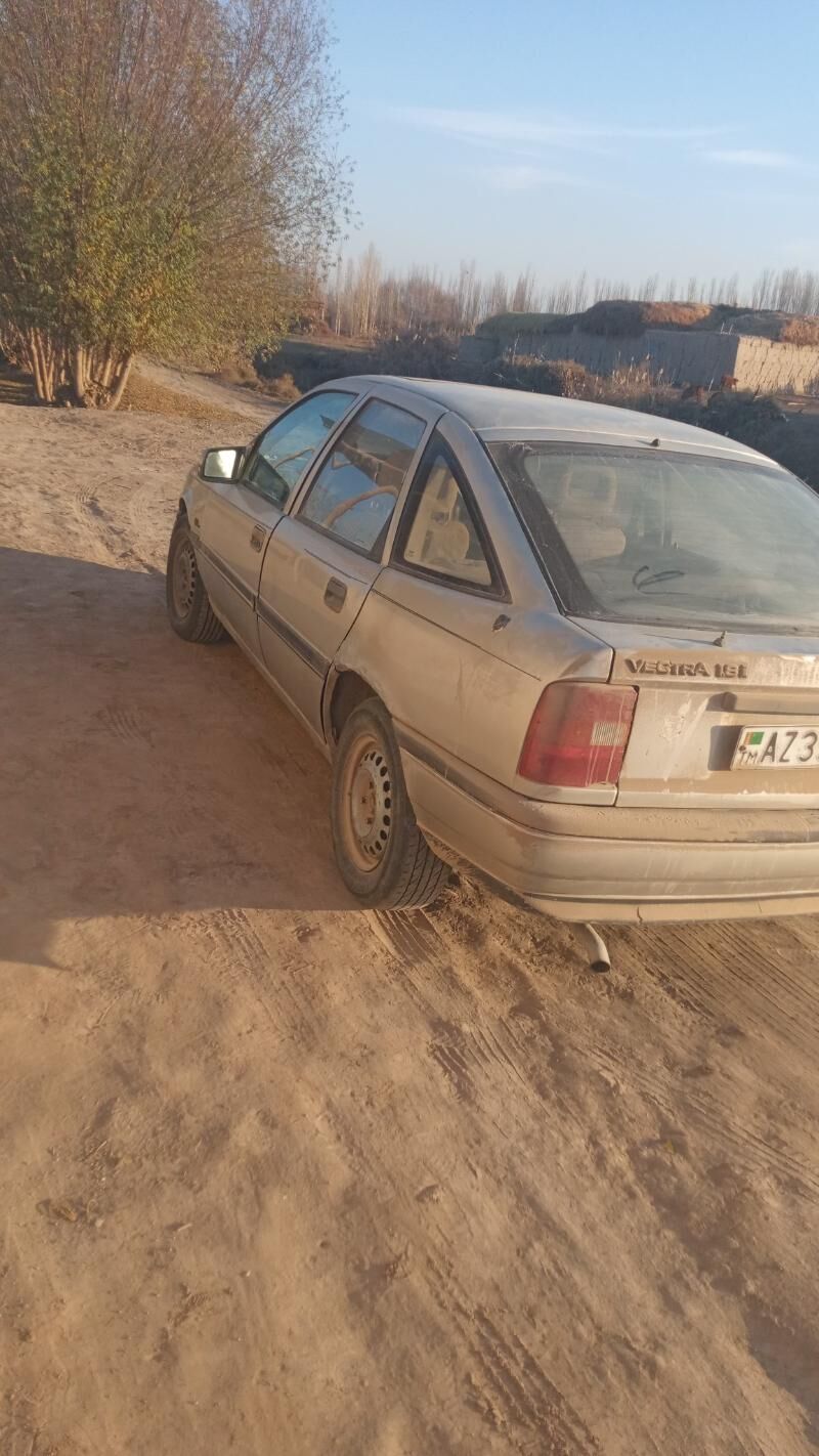 Opel Vectra 1990 - 22 000 TMT - Губадаг - img 4