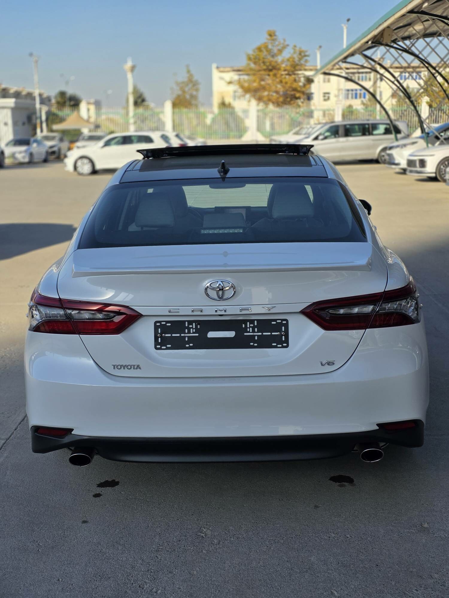 Toyota Camry 2023 - 565 000 TMT - 11 mkr - img 5