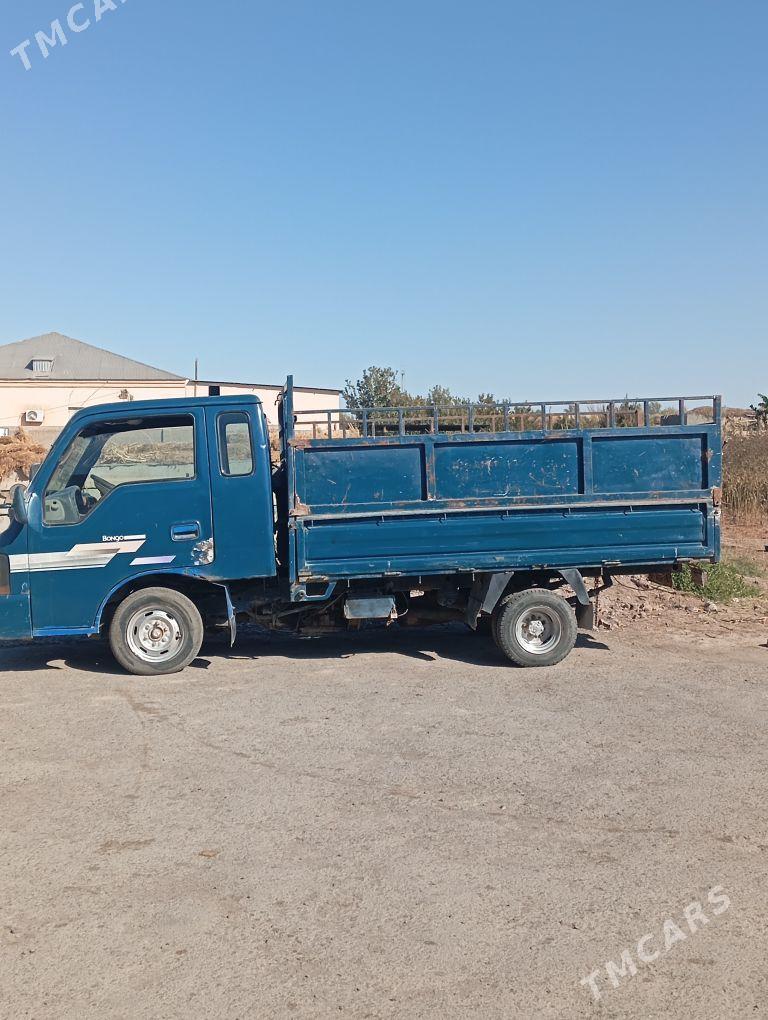 Kia Bongo 2002 - 45 000 TMT - Болдумсаз - img 2