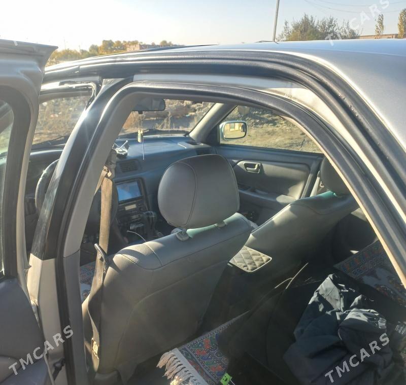 Toyota Camry 2001 - 170 000 TMT - Köneürgenç - img 6