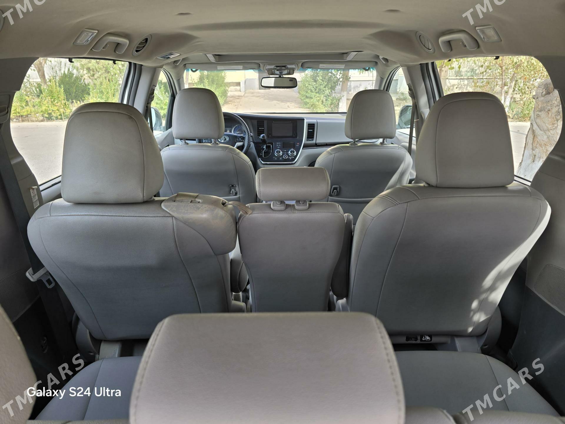 Toyota Sienna 2016 - 390 000 TMT - Aşgabat - img 3