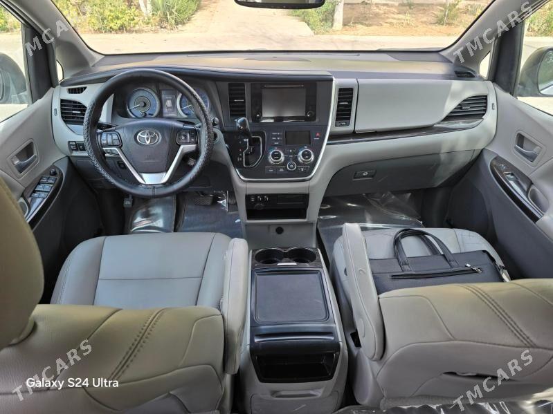 Toyota Sienna 2016 - 390 000 TMT - Aşgabat - img 4