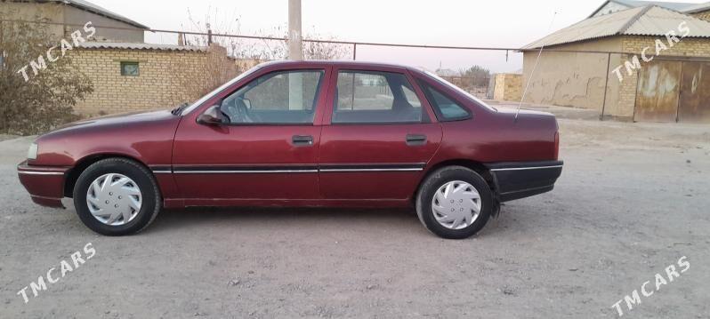 Opel Vectra 1992 - 30 000 TMT - Мургап - img 4