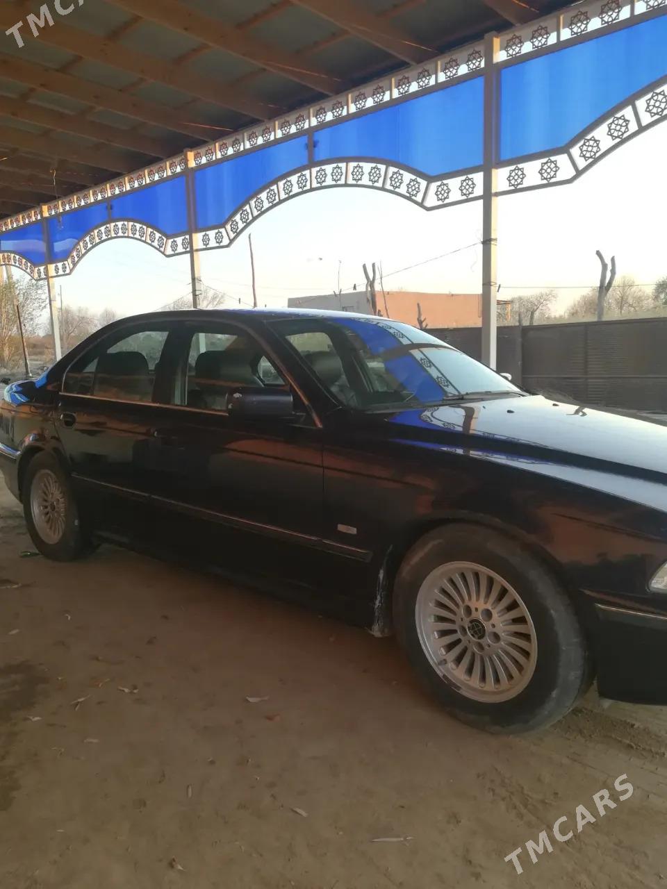 BMW 528 1998 - 75 000 TMT - Акдепе - img 7