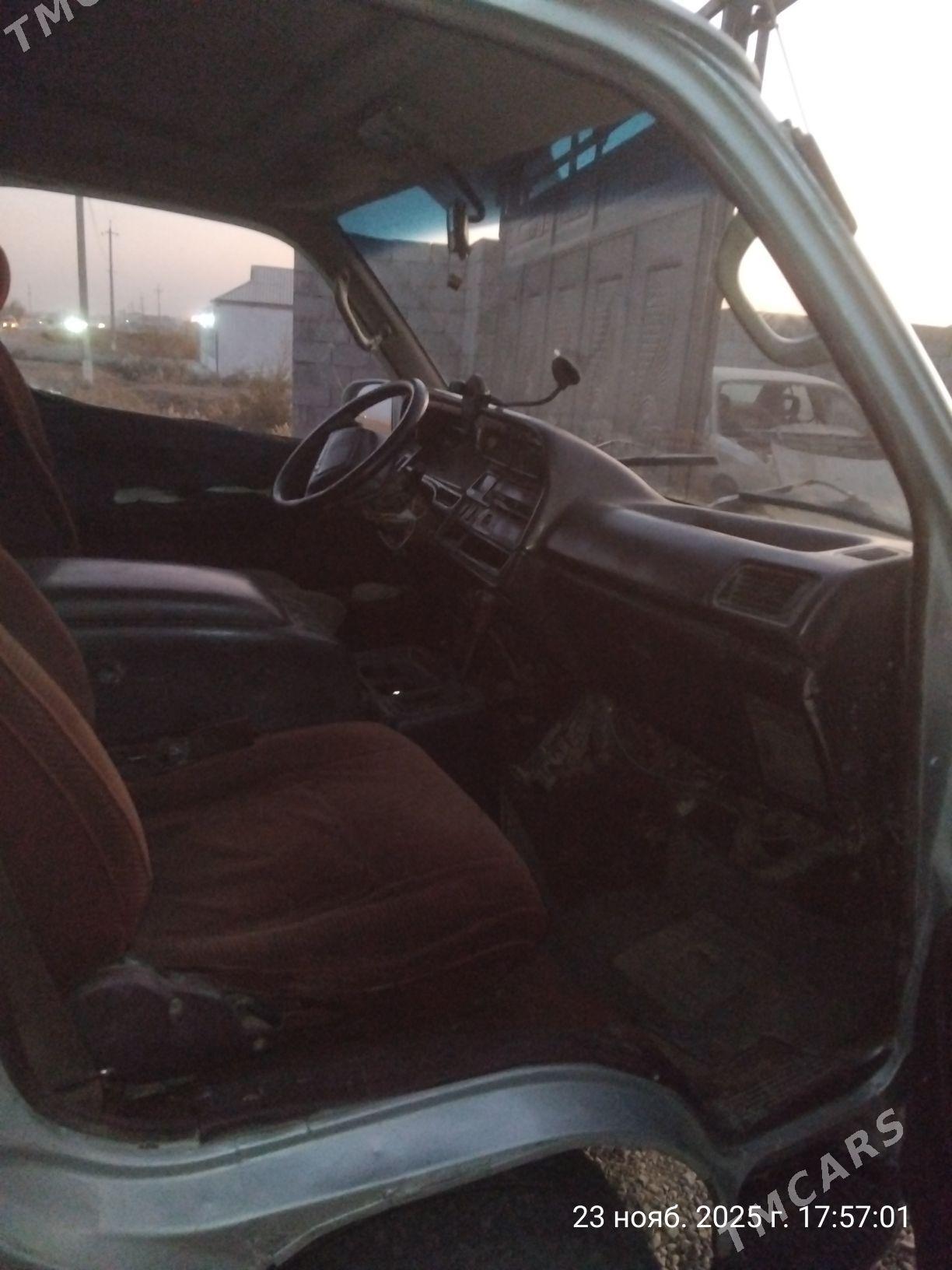 Toyota Hiace 1991 - 60 000 TMT - Murgap - img 7