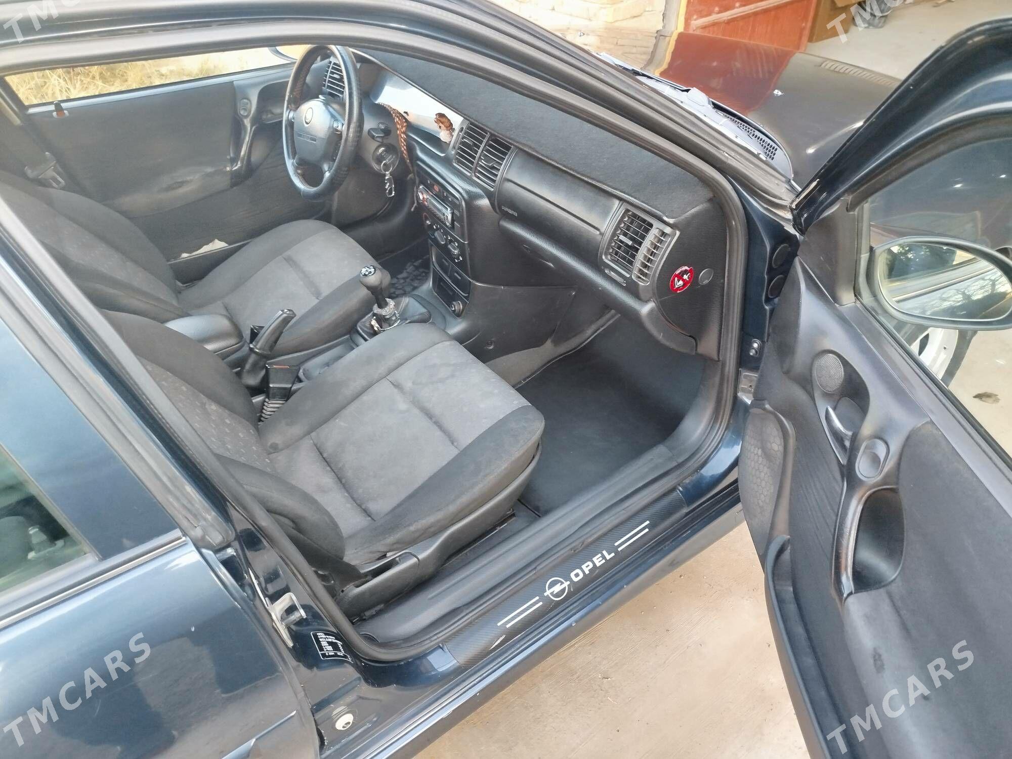 Opel Vectra 2001 - 76 000 TMT - Дашогуз - img 8