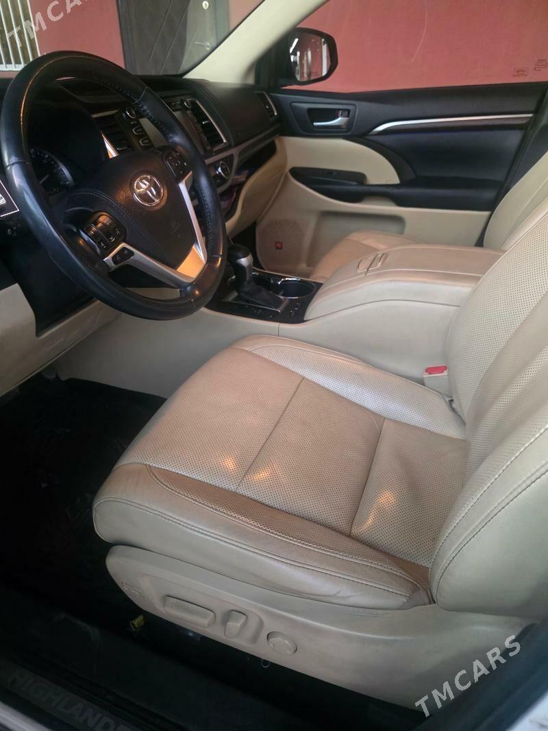 Toyota Highlander 2016 - 420 000 TMT - Мары - img 3