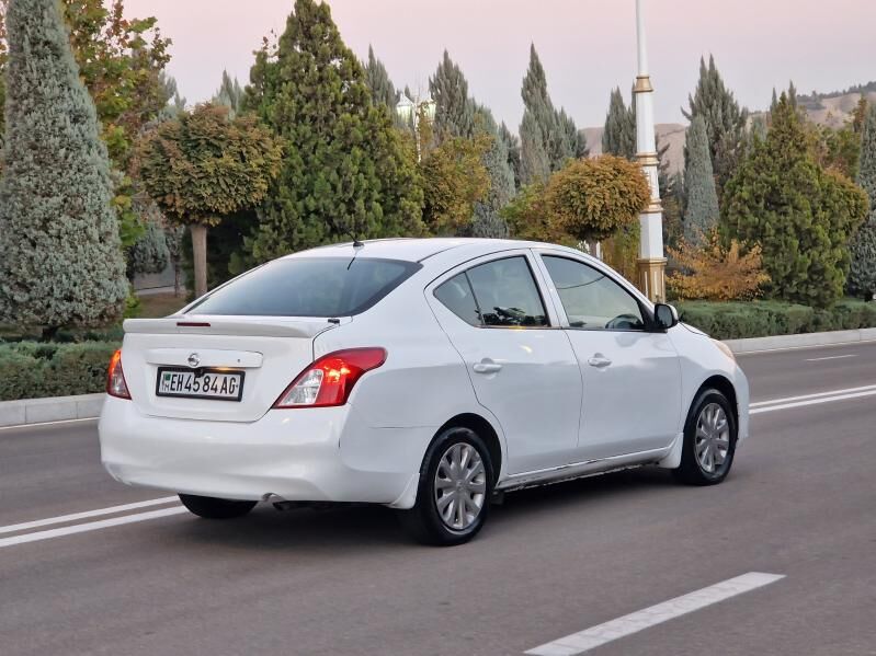 Nissan Versa 2013 - 104 000 TMT - Ашхабад - img 4