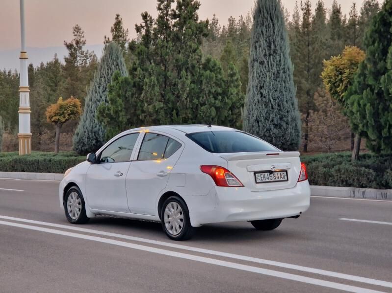 Nissan Versa 2013 - 104 000 TMT - Ашхабад - img 3