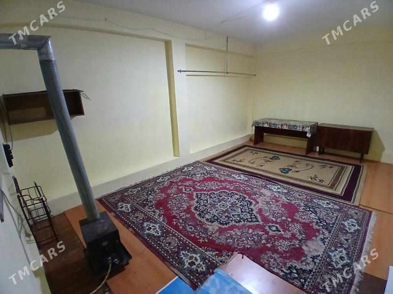 Kwartirant gerek - Büzmeýin - img 1