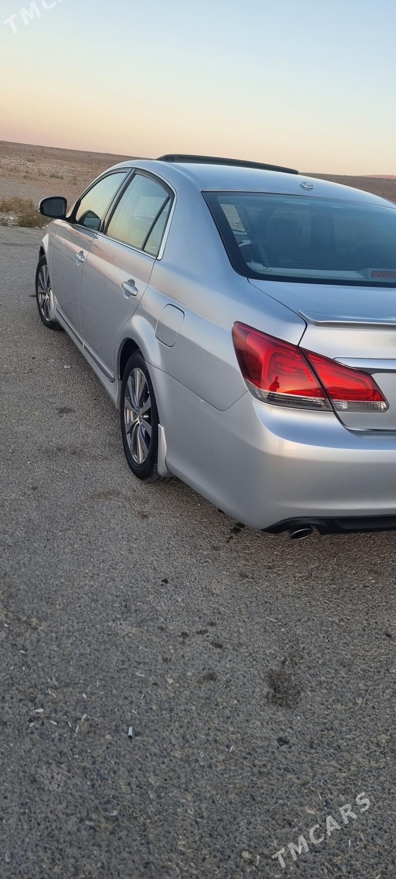 Toyota Avalon 2012 - 280 000 TMT - Гызыларбат - img 4