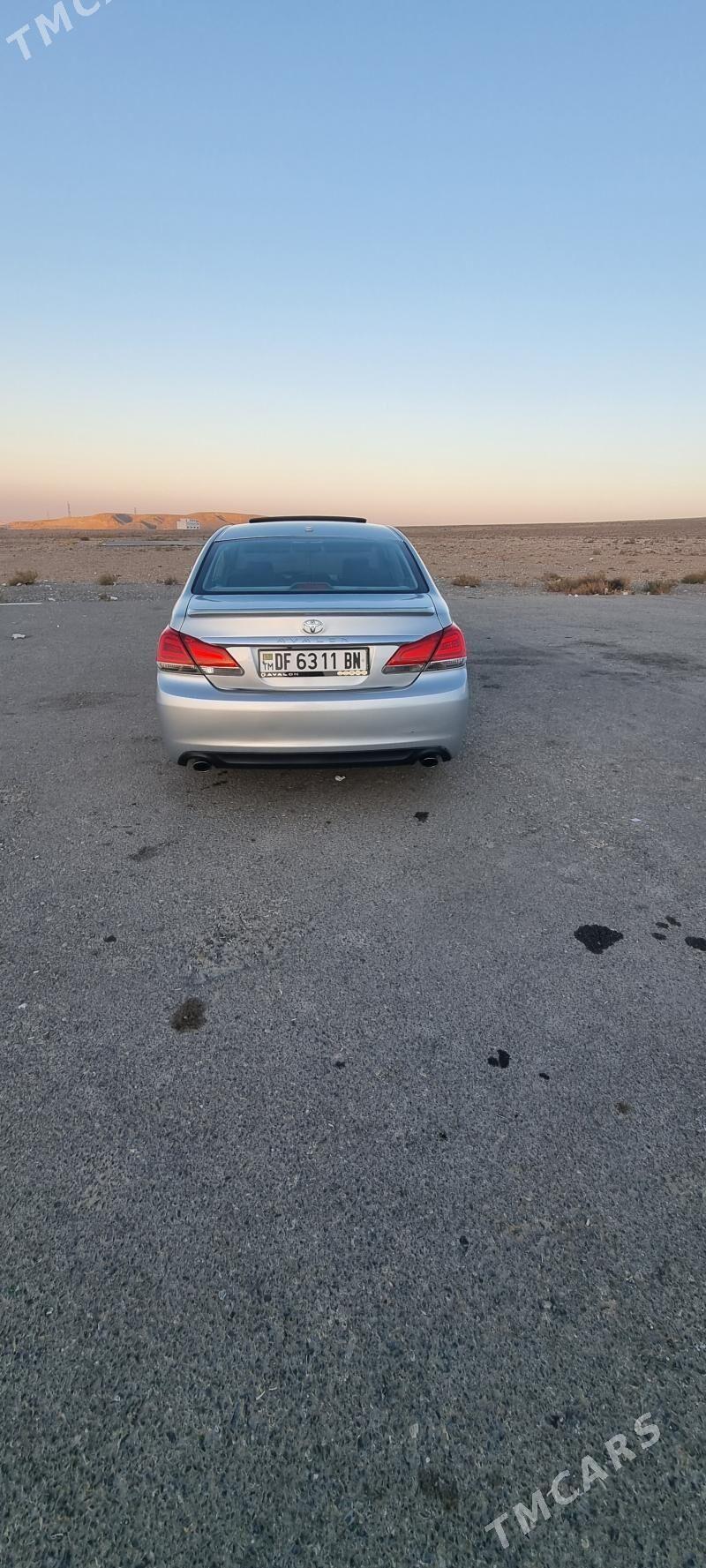 Toyota Avalon 2012 - 280 000 TMT - Гызыларбат - img 5