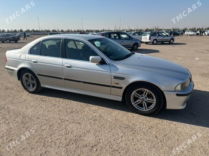BMW E39 1999 - 130 000 TMT - Дашогуз - img 1