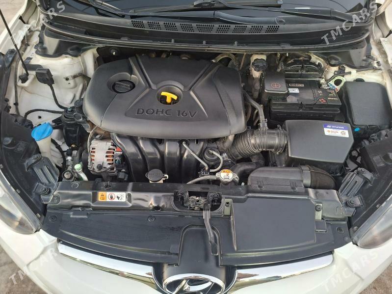 Hyundai Elantra 2014 - 175 000 TMT - Kaka - img 9