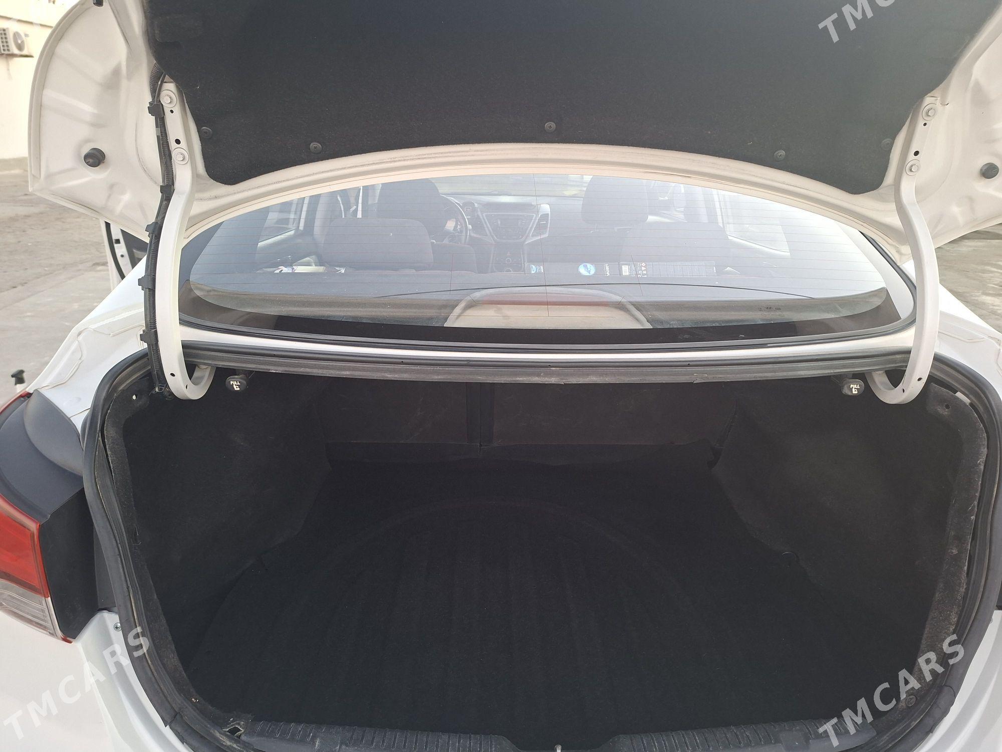 Hyundai Elantra 2014 - 175 000 TMT - Kaka - img 10