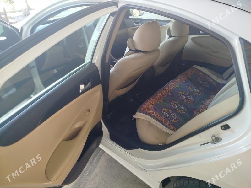Hyundai Sonata 2011 - 138 000 TMT - Мары - img 2