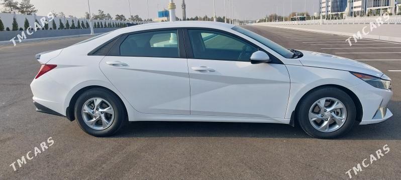 Hyundai Elantra 2022 - 242 000 TMT - Бузмеин - img 5