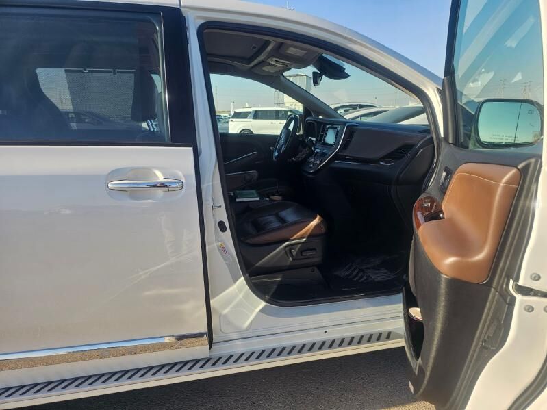 Toyota Sienna 2019 - 615 000 TMT - Aşgabat - img 6