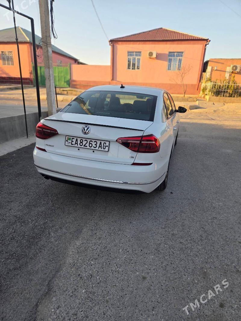 Volkswagen Passat 2018 - 210 000 TMT - Чоганлы - img 5