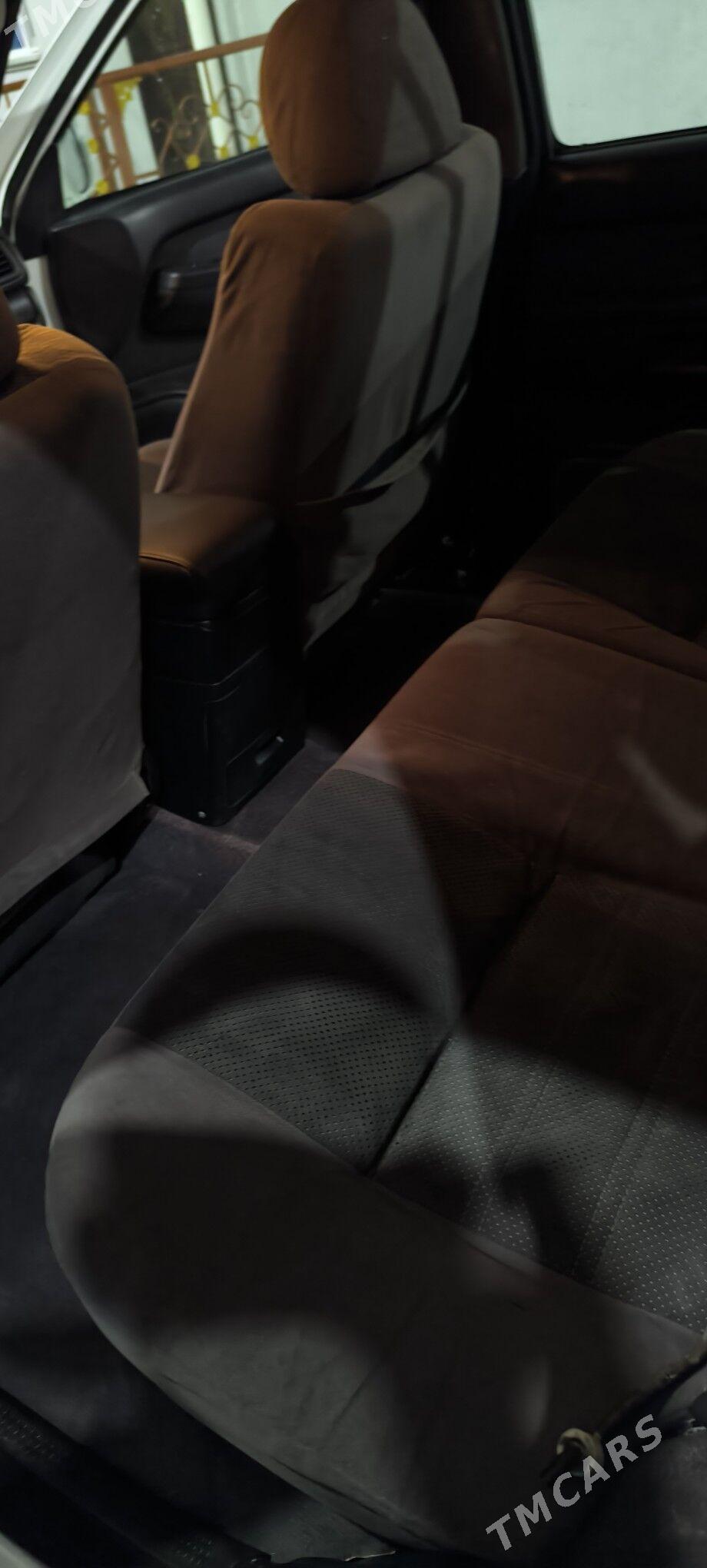 Nissan Pathfinder 2001 - 132 000 TMT - Бахарден - img 7