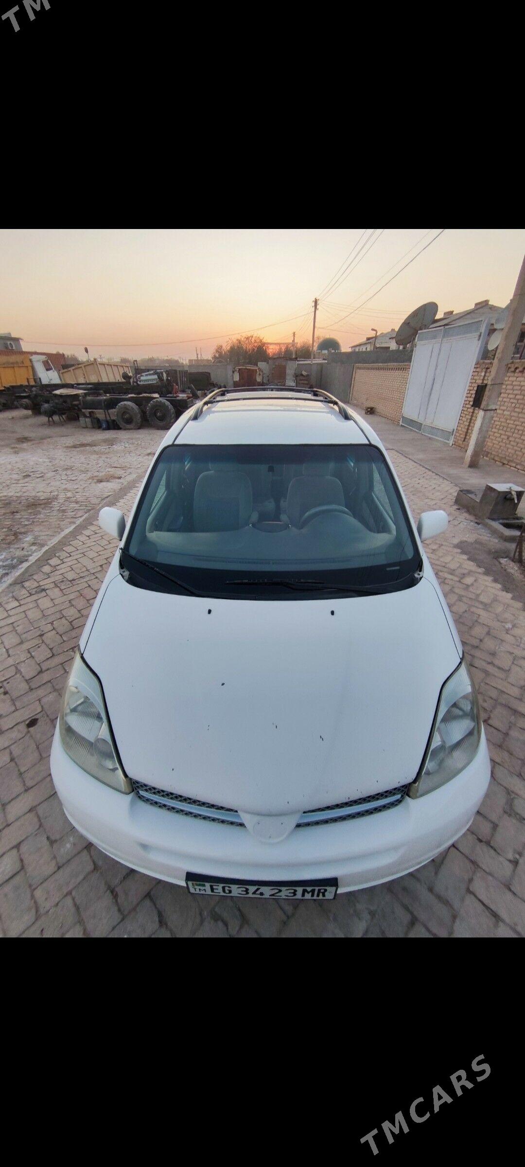 Toyota Sienna 2004 - 172 000 TMT - Baýramaly - img 6