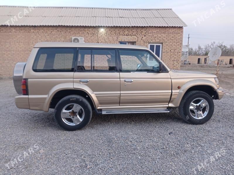 Mitsubishi Pajero 1992 - 60 000 TMT - Baýramaly - img 5