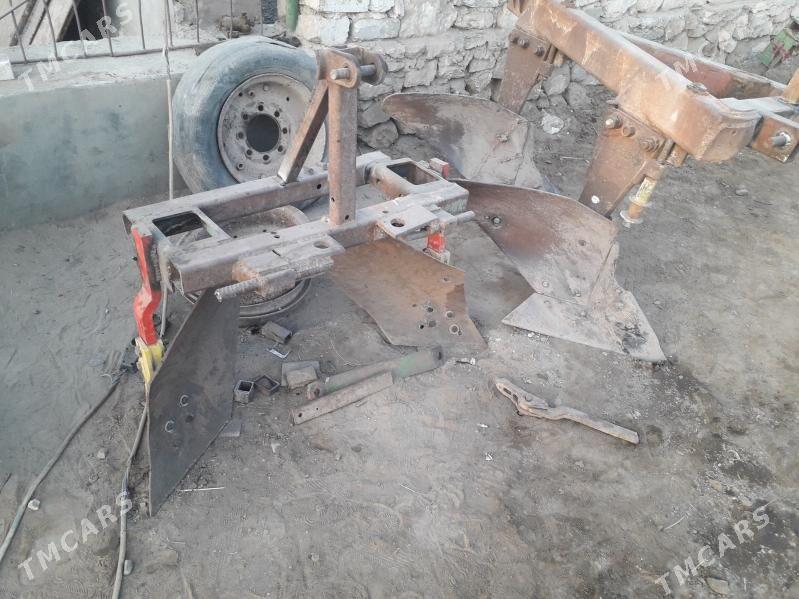 MTZ T-28 1986 - 30 000 TMT - Köýtendag - img 4