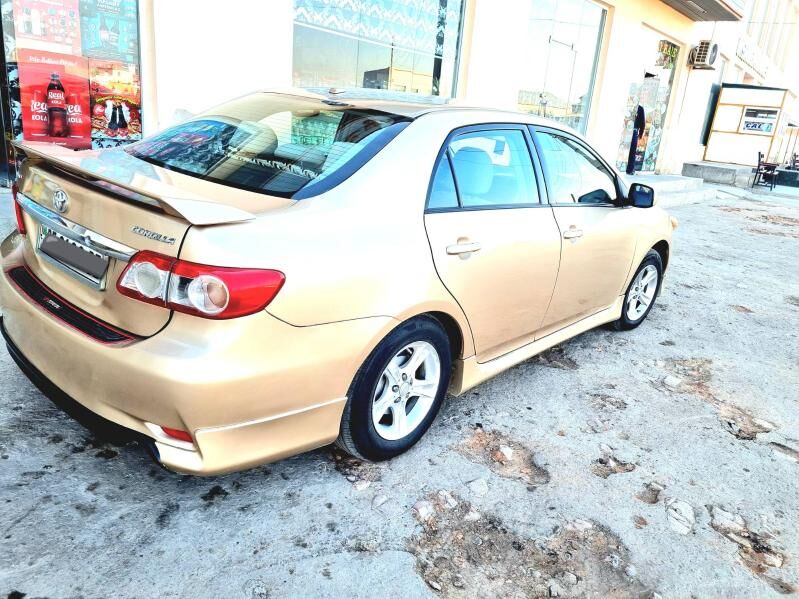 Toyota Corolla 2011 - 148 000 TMT - Дашогуз - img 6