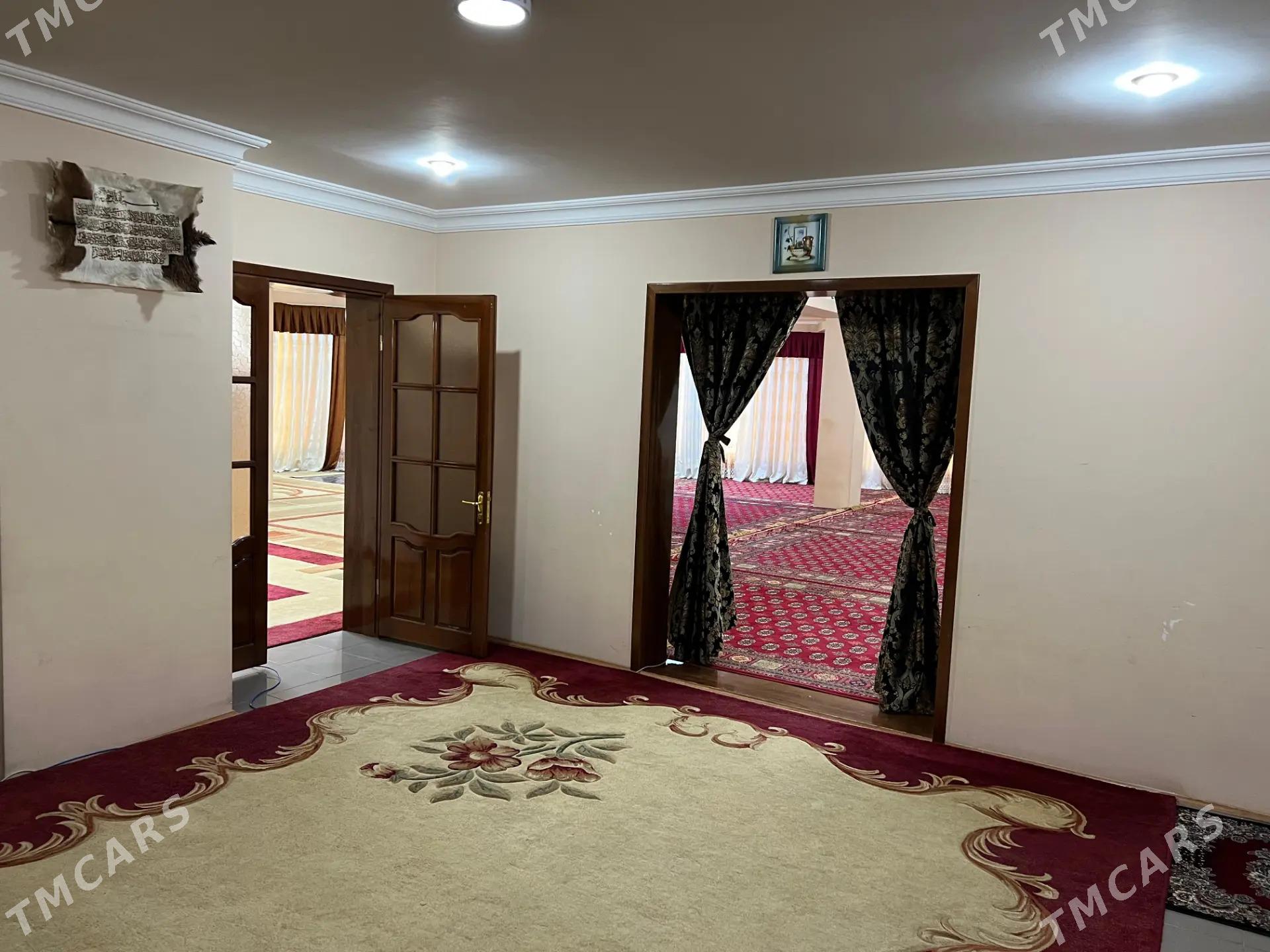 Ленига Айтакова - ул. Туркменбаши шаёлы (Ленина) - img 2