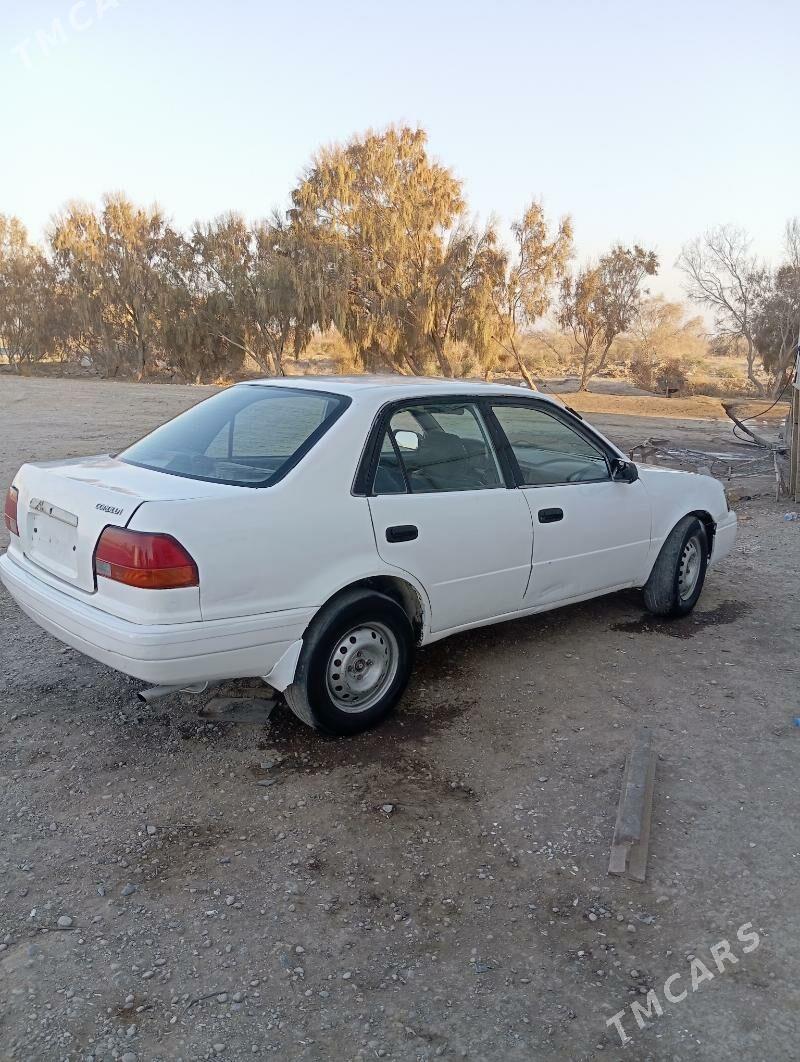 Toyota Corolla 1995 - 30 000 TMT - Туркменабат - img 3