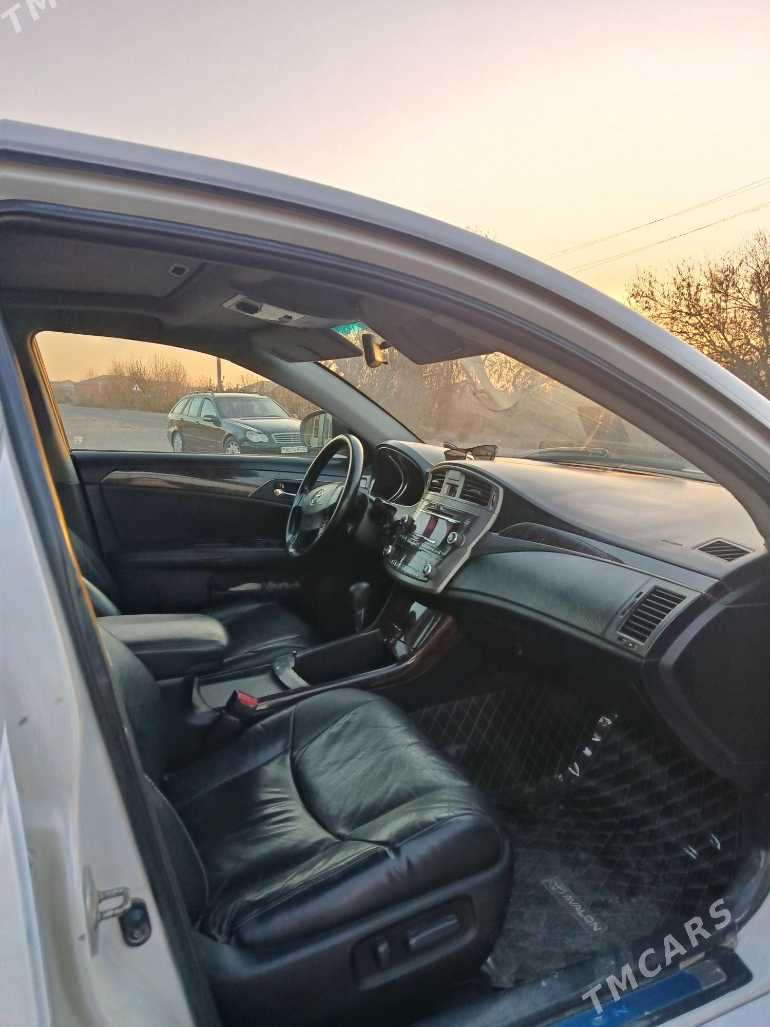 Toyota Avalon 2011 - 260 000 TMT - Шабатский этрап - img 9