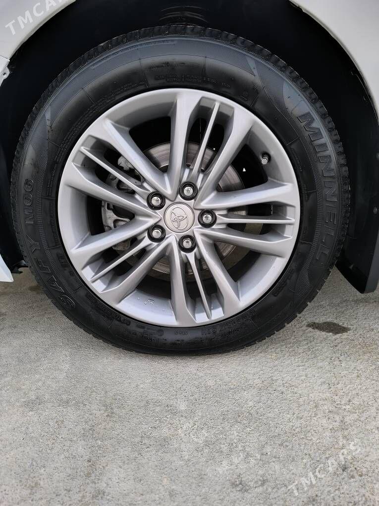 Toyota Camry 2017 - 230 000 TMT - Туркменабат - img 5