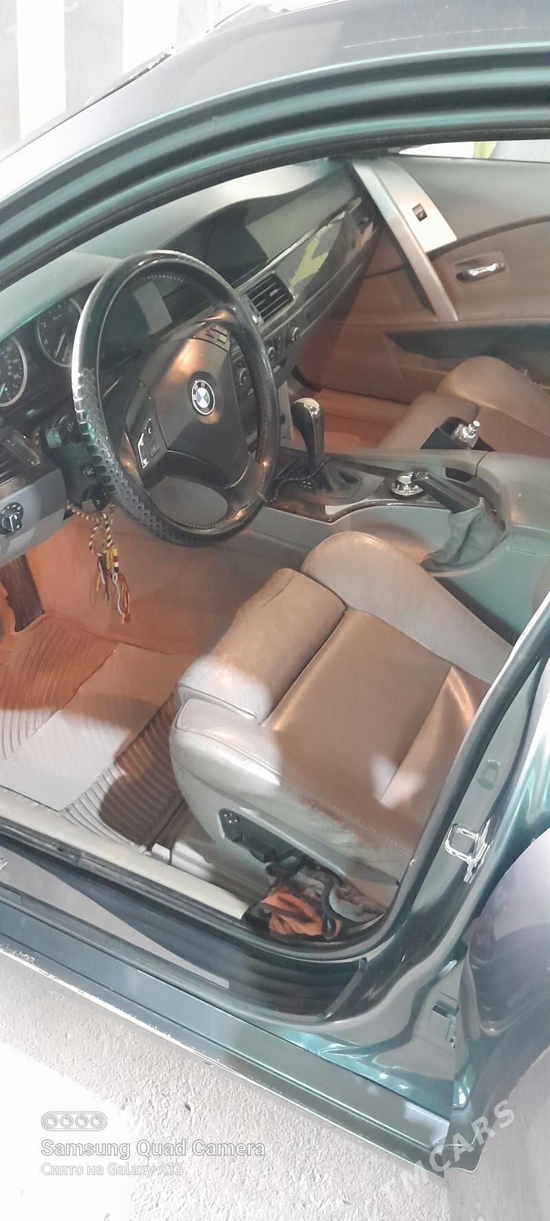 BMW E60 2004 - 130 000 TMT - Baýramaly - img 3