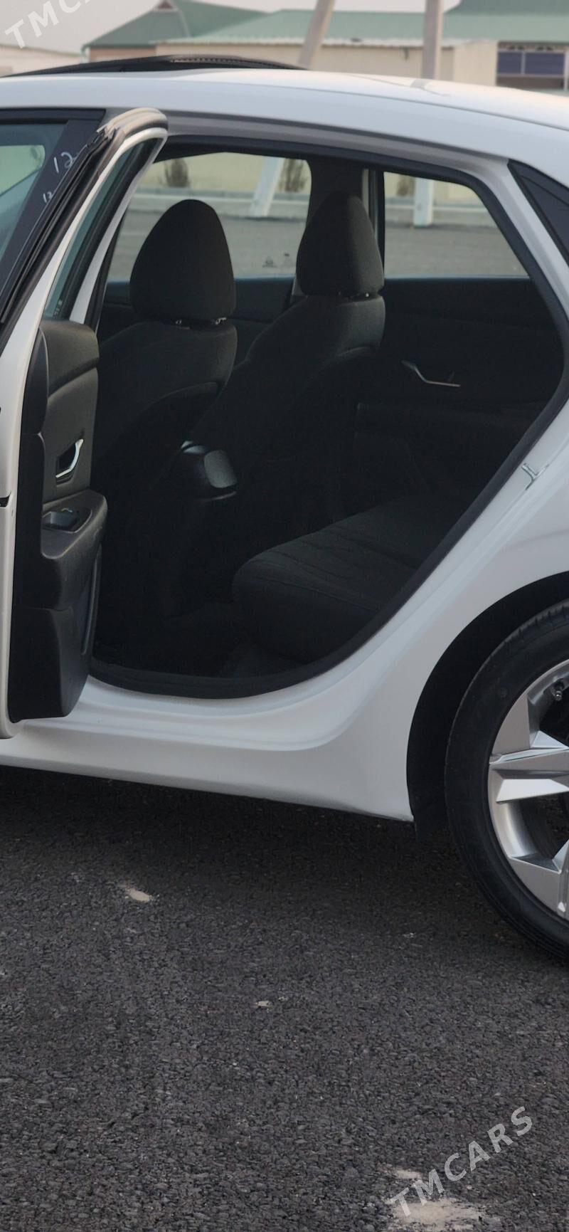 Hyundai Elantra 2021 - 260 000 TMT - Ашхабад - img 4