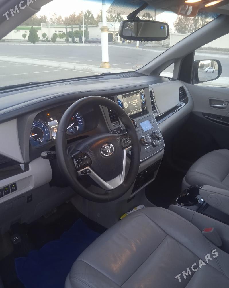 Toyota Sienna 2018 - 460 000 TMT - Türkmenabat - img 5