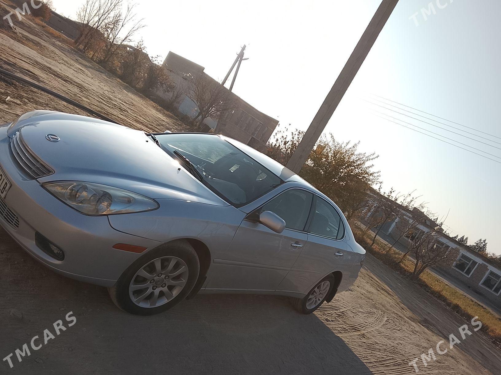 Lexus ES 300 2003 - 180 000 TMT - Дянев - img 5