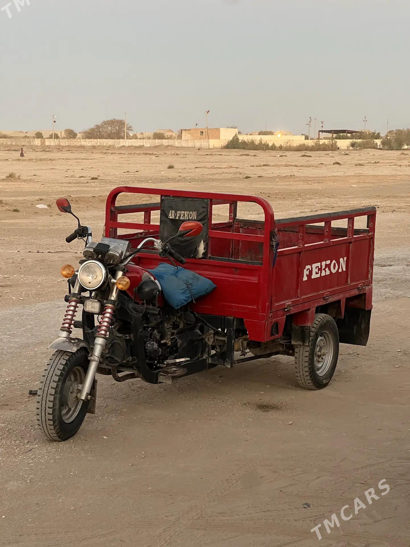 Fekon FK200-14G 2015 - 14 000 TMT - Гумдаг - img 5