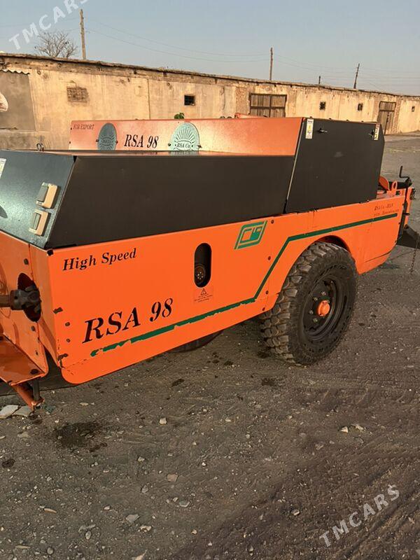 Pres bogýan - Ýaşlyk - img 4