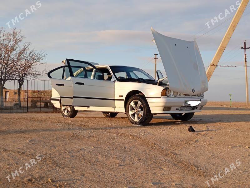 BMW 525 1990 - 61 000 TMT - Берекет - img 1